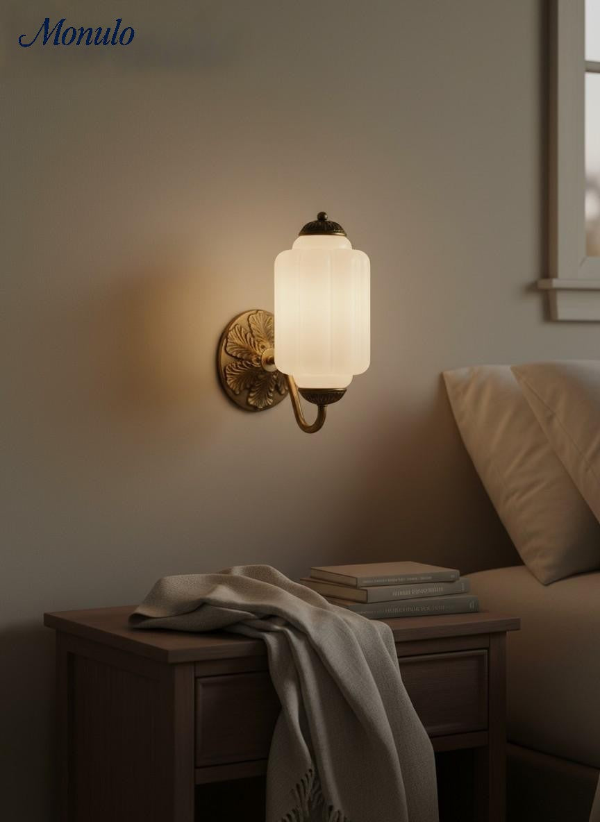 Klasyczna szklana lampa ścienna w kształcie dyni