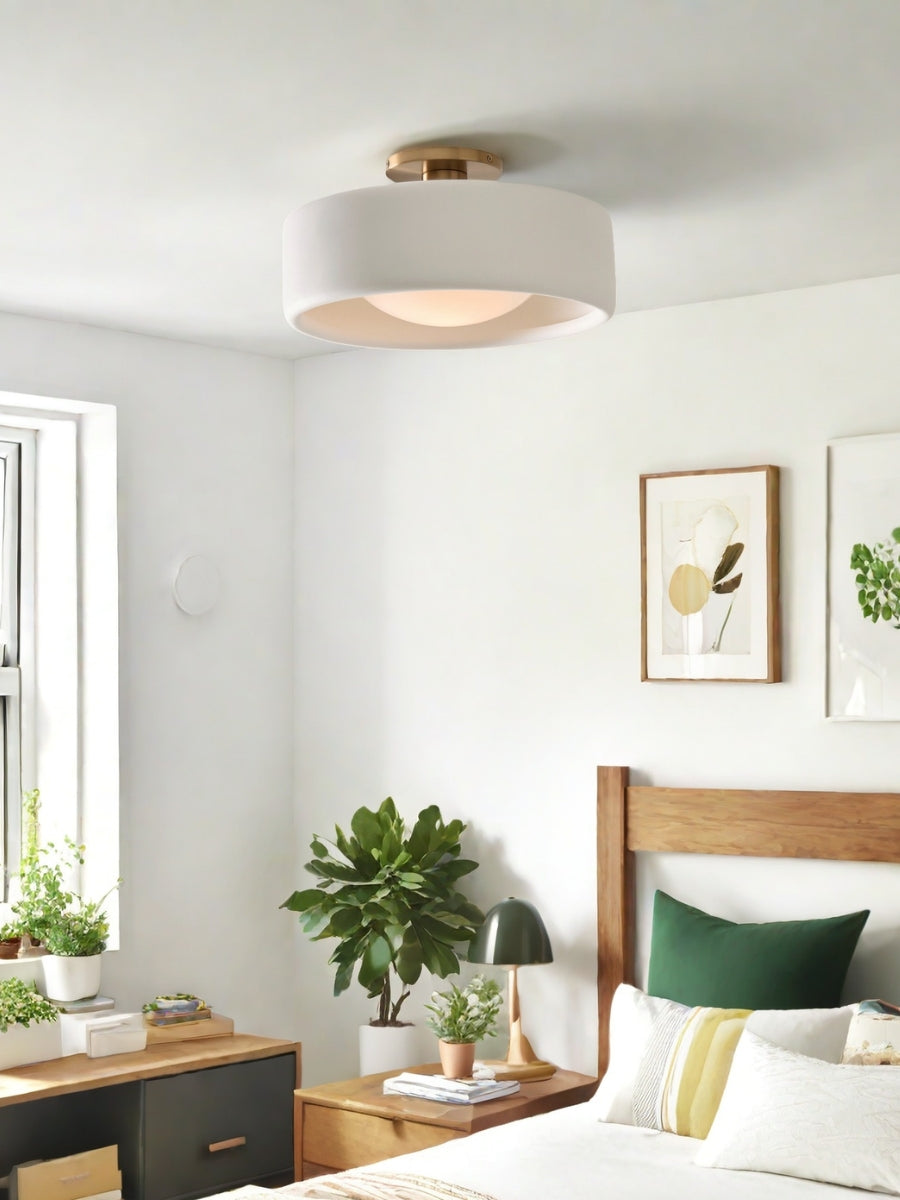 Skandynawska porcelanowa lampa sufitowa montowana na płasko