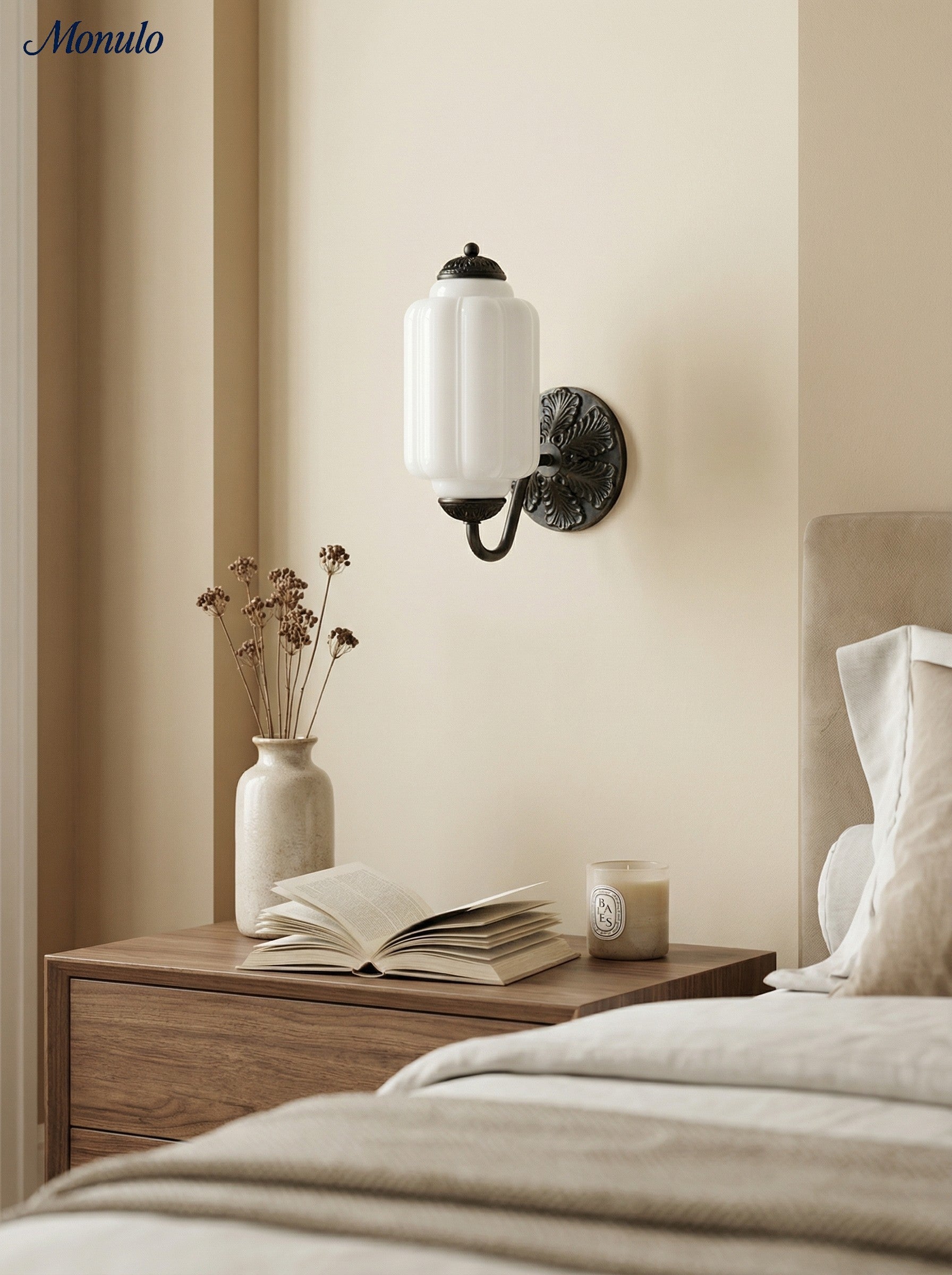 Klasyczna szklana lampa ścienna w kształcie dyni