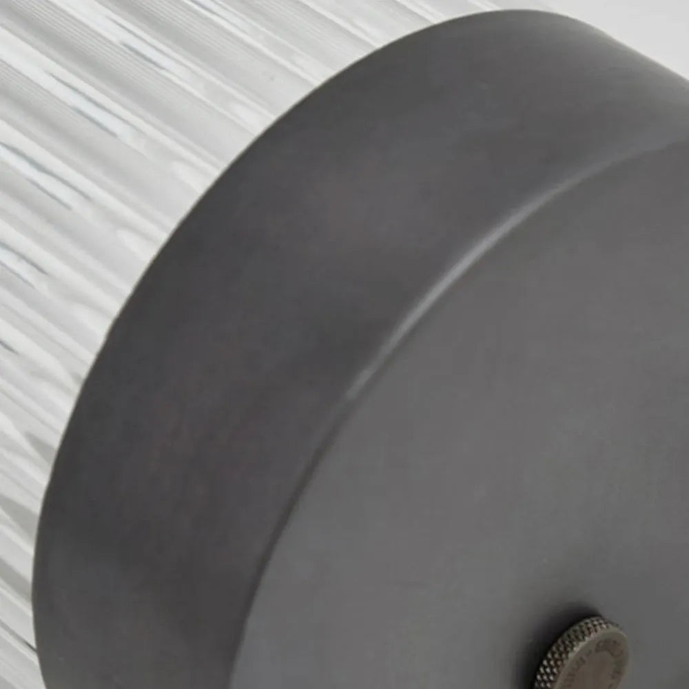 Buitenwandlamp LED met halfronde metalen en glazen behuizing