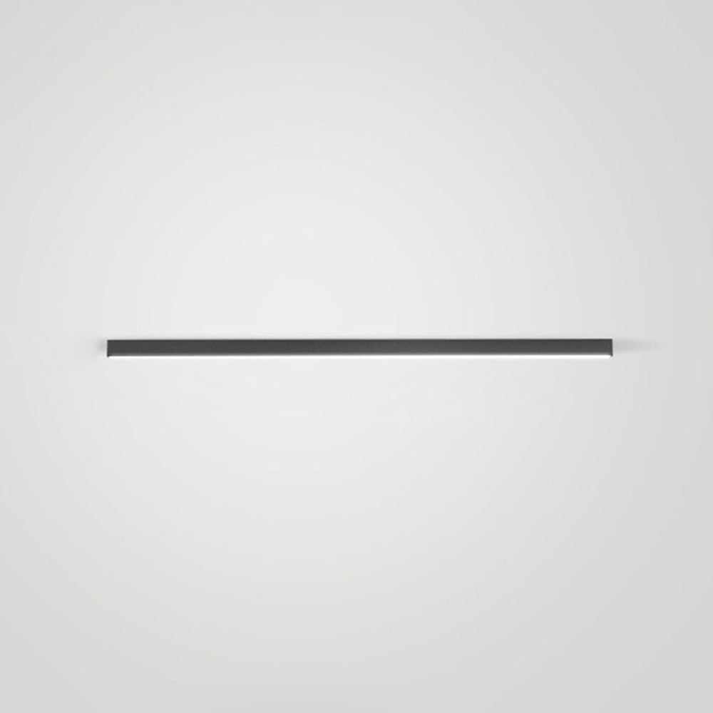 Czarna listwowa lampa montowana sufitowo lub na ścianie