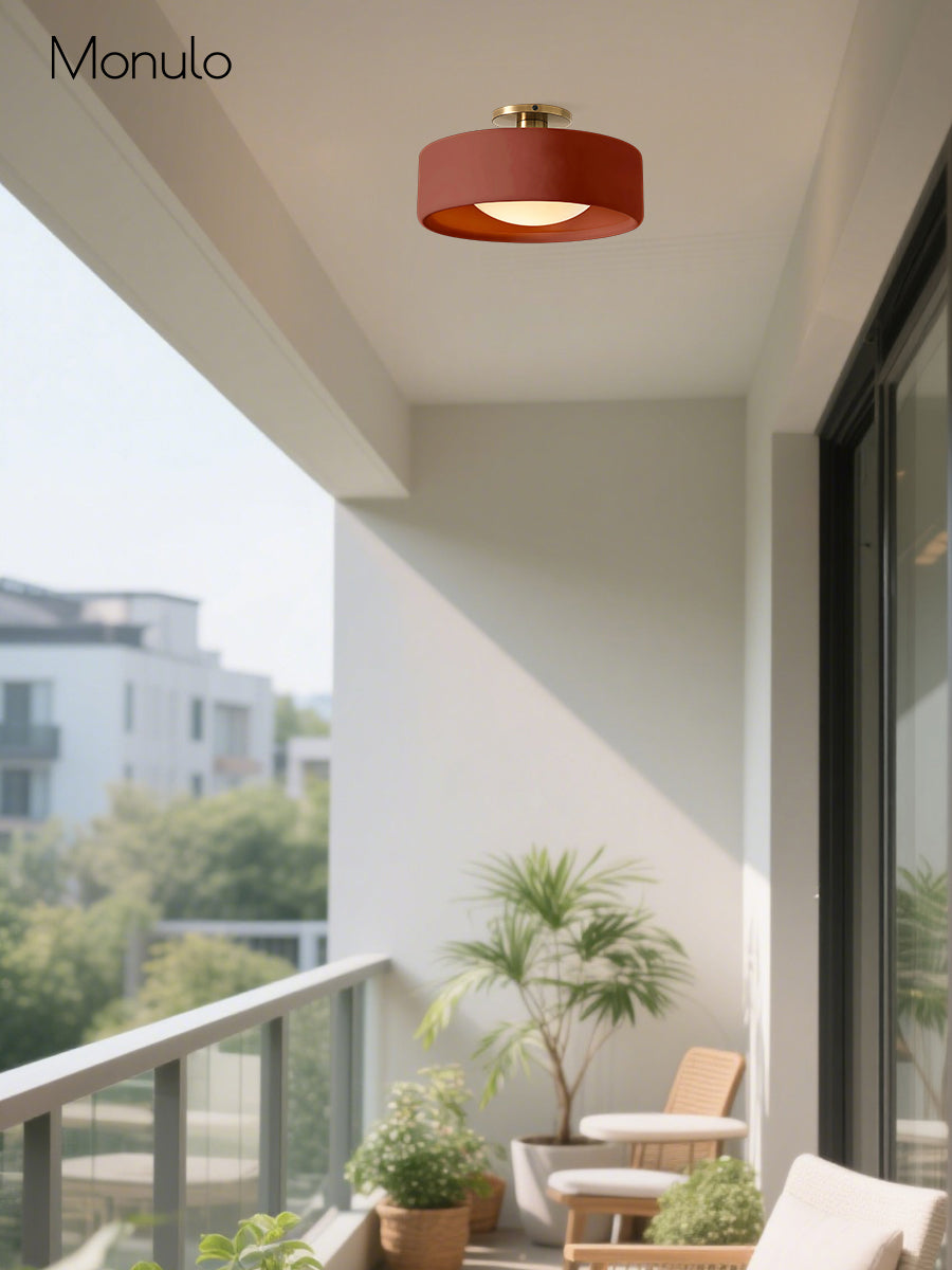 Skandynawska porcelanowa lampa sufitowa montowana na płasko