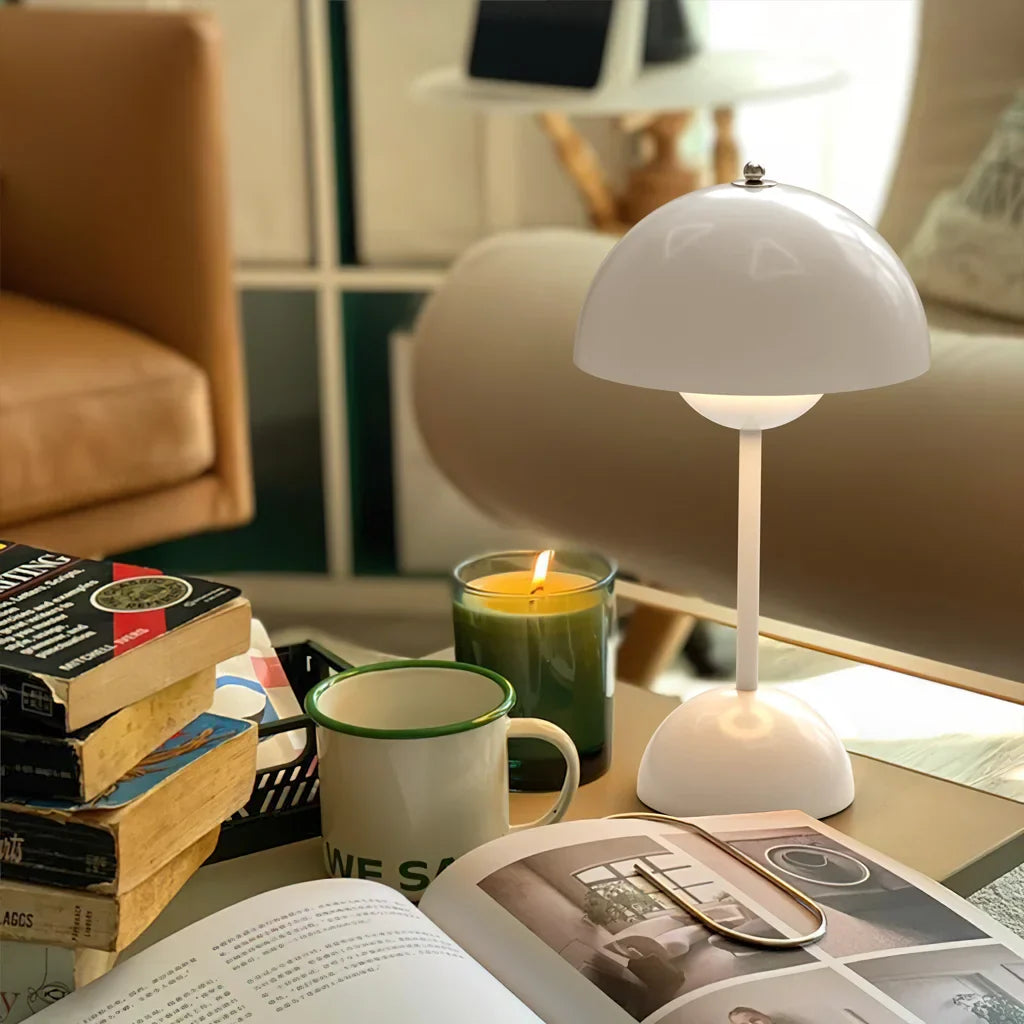 Scandinavische draadloze tafellamp met lichtregeling