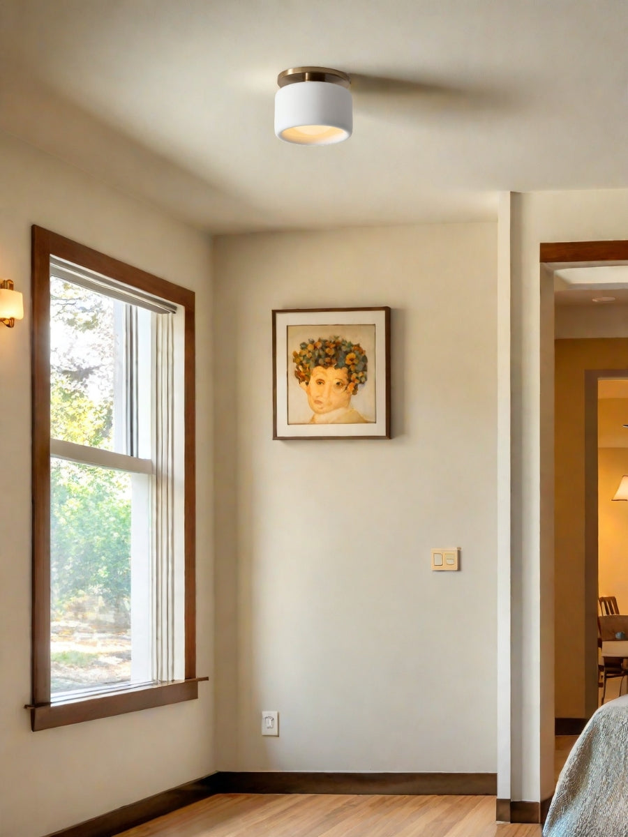 Skandynawska porcelanowa lampa sufitowa montowana na płasko