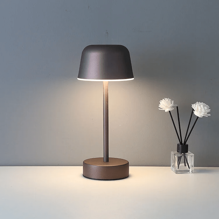 Lampe de table colorée moderne au style minimaliste