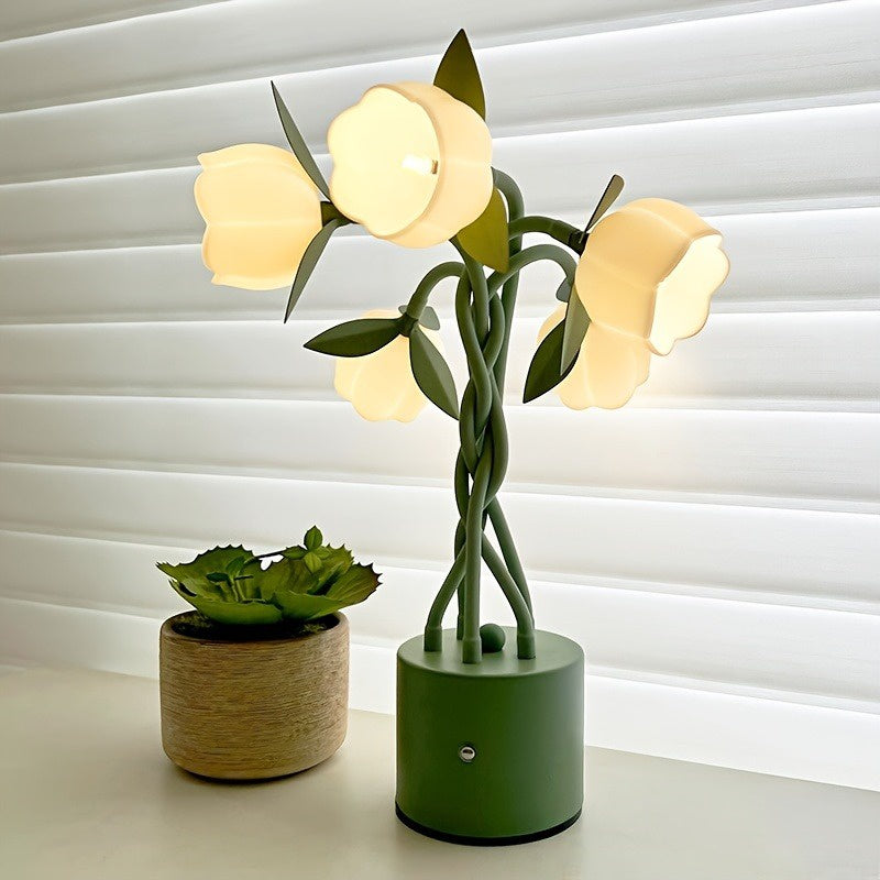 Lampa stołowa w kształcie tulipana