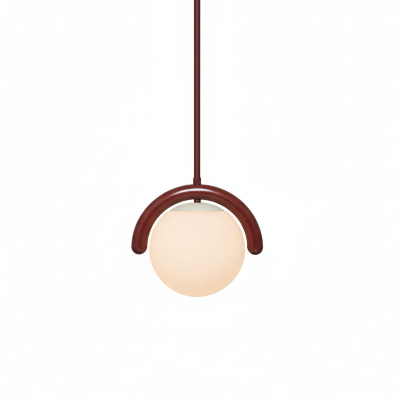 Liniowy żyrandol z falistą belką i trzema kulistymi światłami