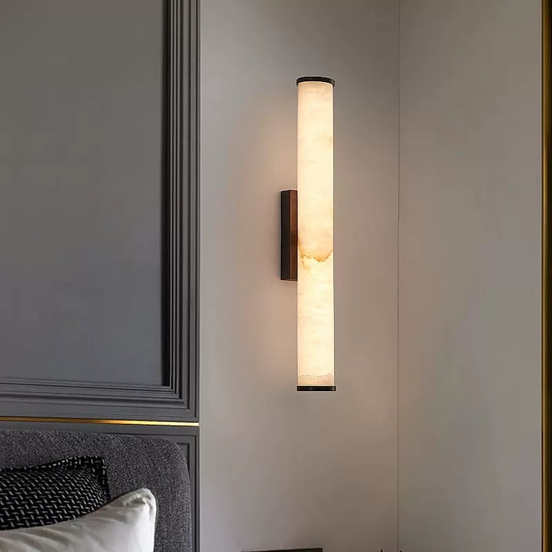 Moderne minimalistische wandlamp LED van marmer en metalen details