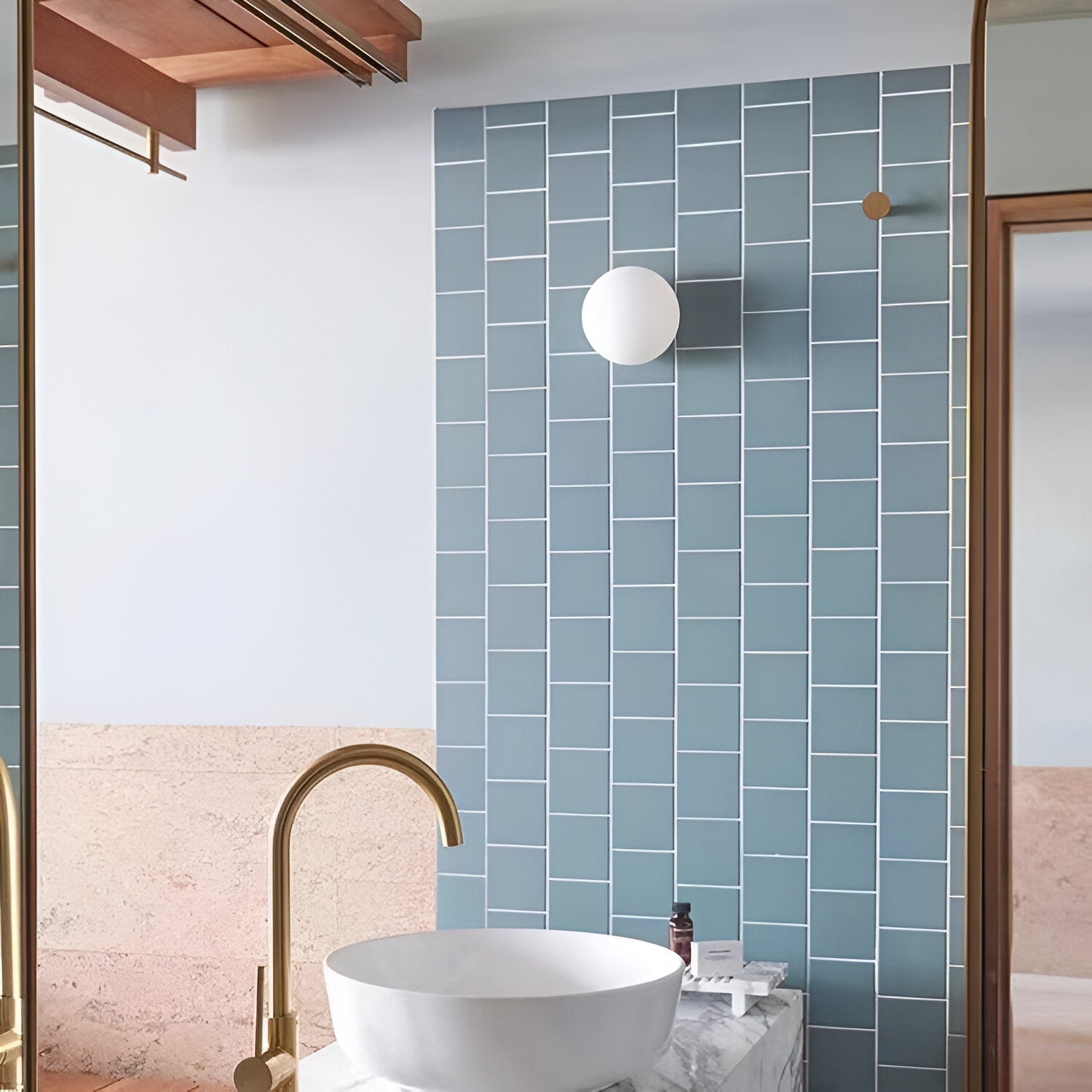 Applique murale ronde minimaliste en verre à lumière LED douce