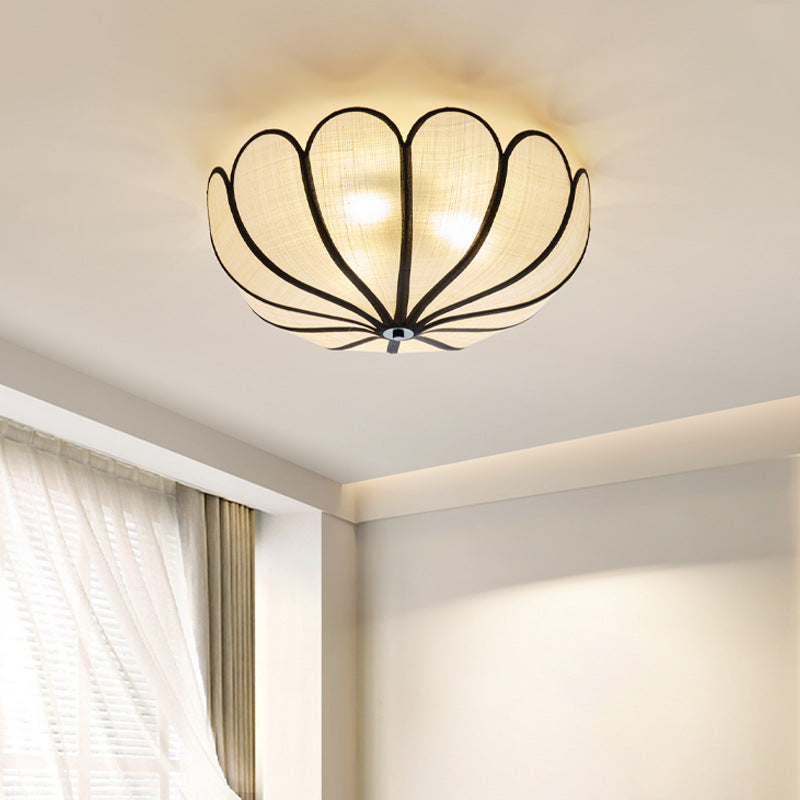Lampa sufitowa w stylu francuskim