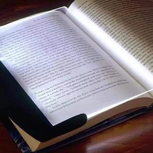 Lamp met klem voor boek met vlak verlichtingspaneel