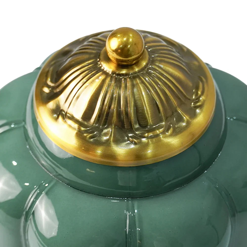 Lampe de table en verre opalin de style ancien avec socle en métal