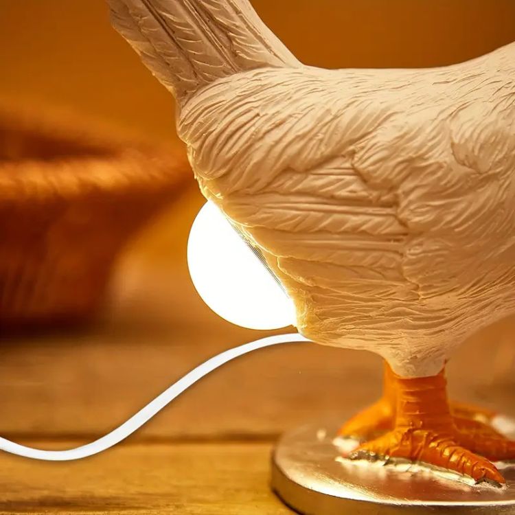 Dekoracyjna lampka nocna LED w kształcie kury z ciepłym światłem