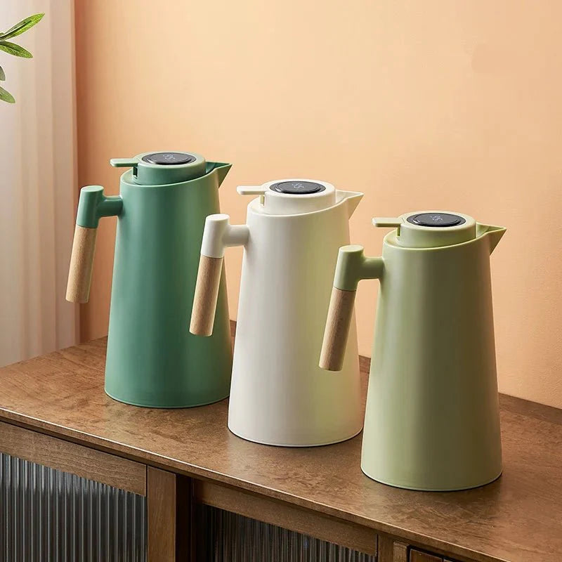 Dzbanek izolowany z cyfrowym wskaźnikiem temperatury