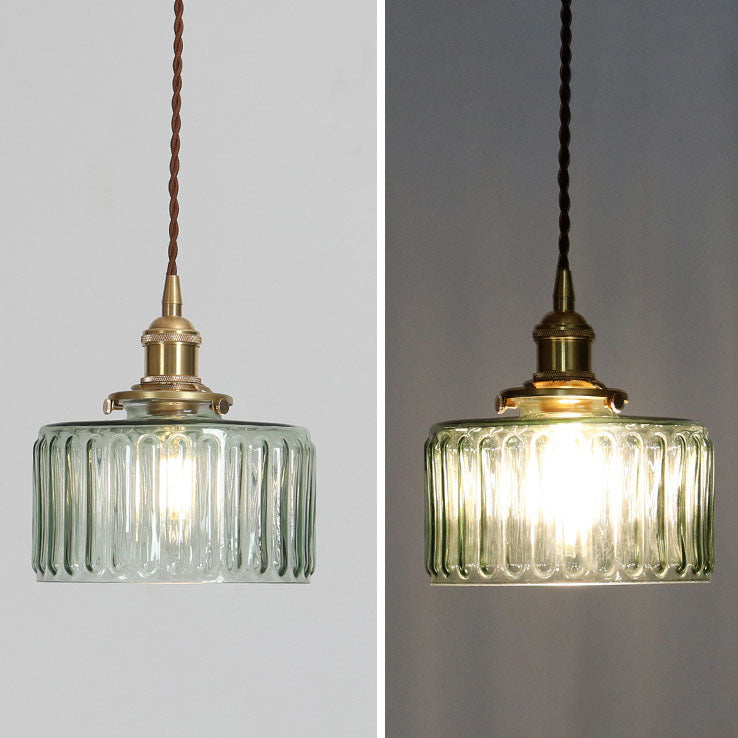Japanse hanglamp van groen glas en messing