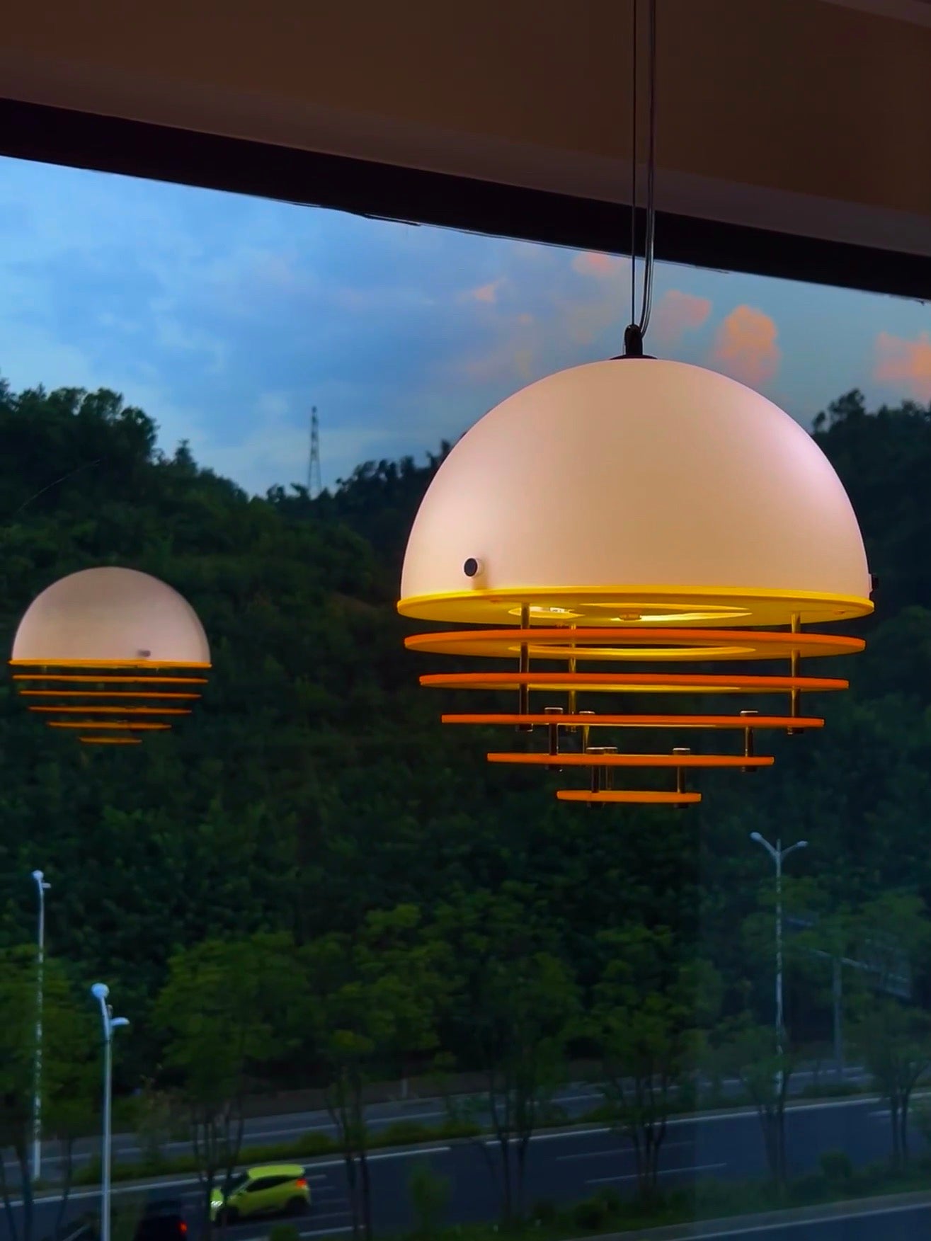 Moderne hanglamp Sunset met lamp in Bauhaus-stijl
