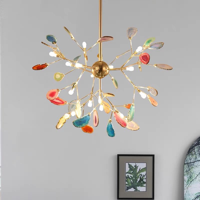 Lustre à bras ramifiés avec éléments colorés
