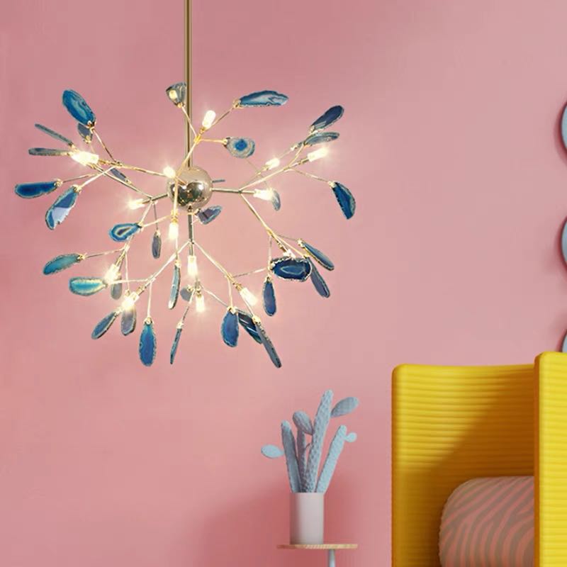 Lustre à bras ramifiés avec éléments colorés