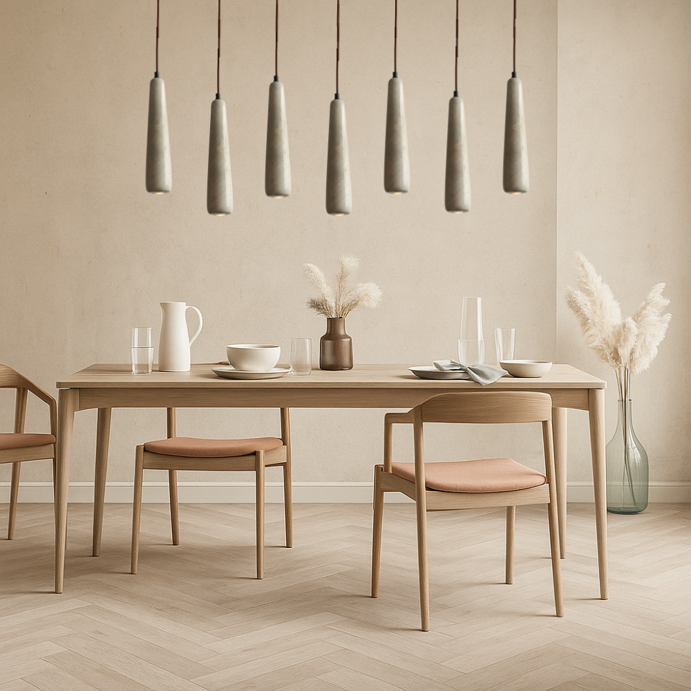 Moderne hanglamp in de vorm van een potlood