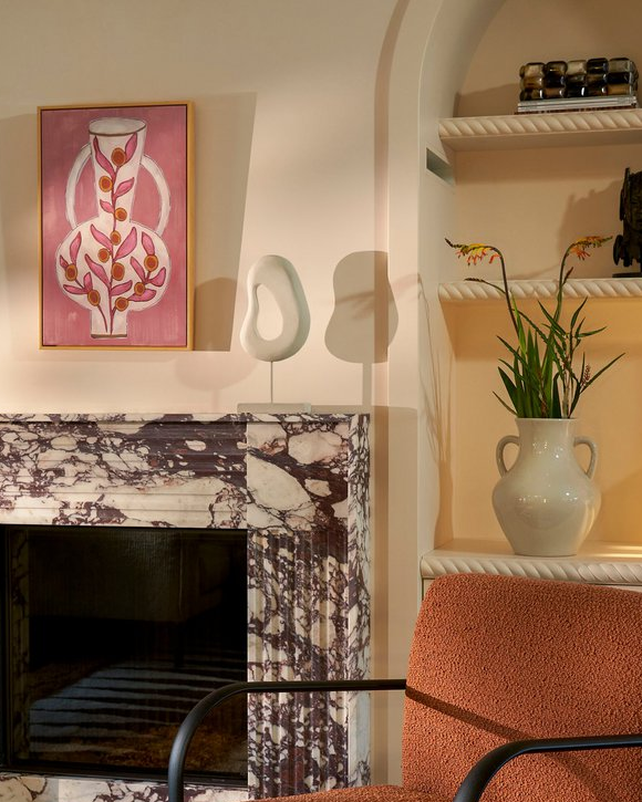 Abstrakcyjny owalny ornament na stojącej podstawie