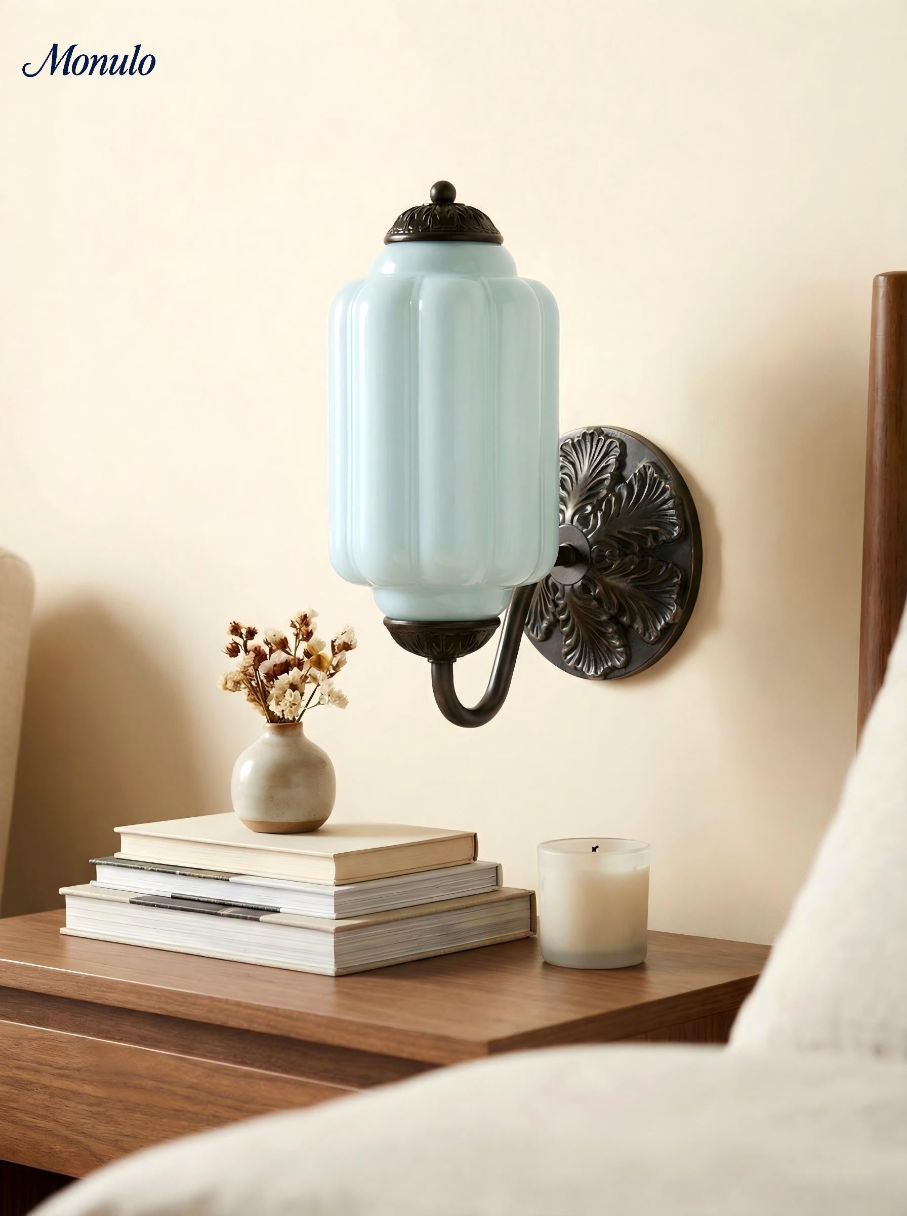 Klasyczna szklana lampa ścienna w kształcie dyni