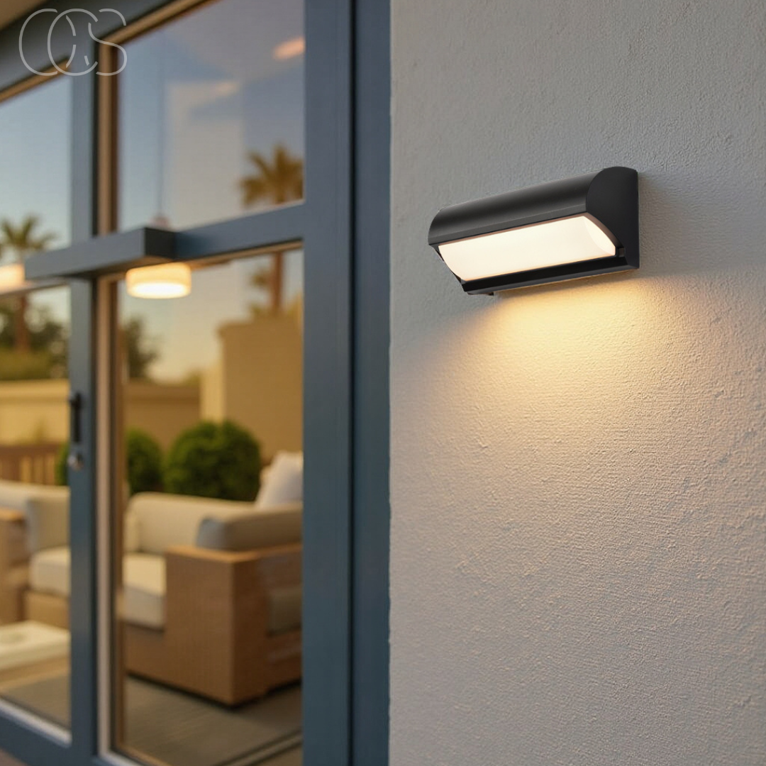 Zwarte wandlamp met rechthoekig lichtpaneel