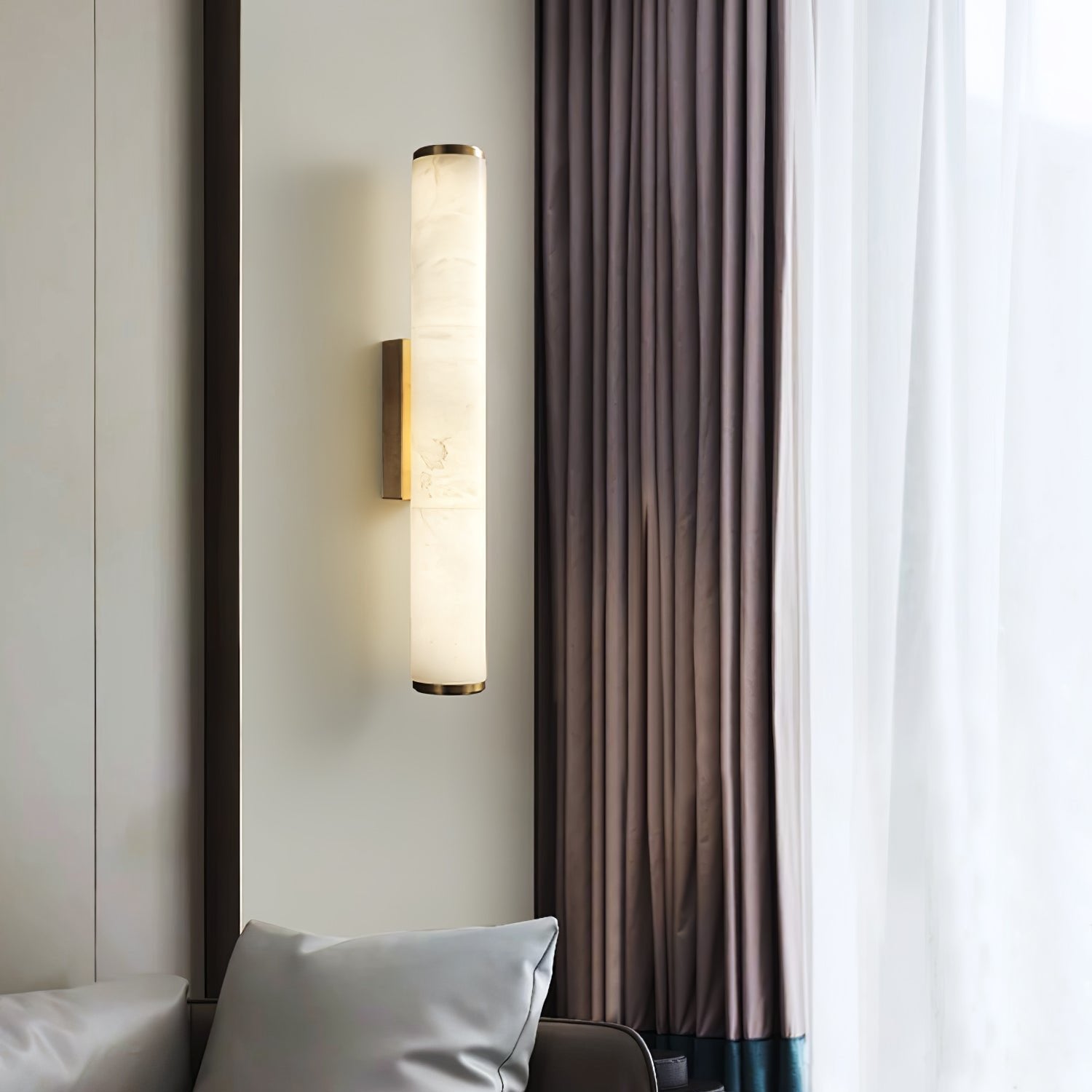 Applique murale LED moderne et minimaliste en marbre avec détails métalliques