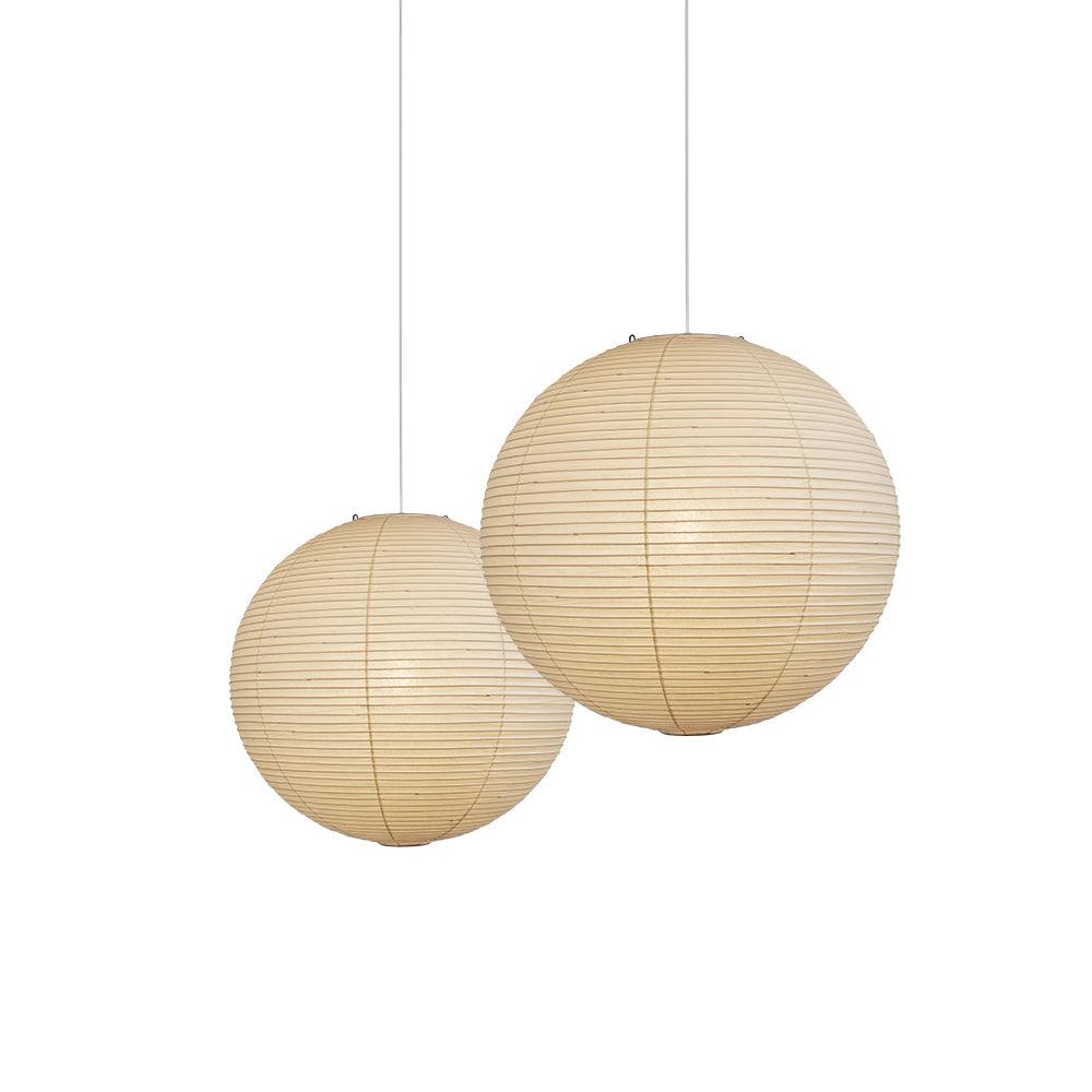 Hanglamp met bolvormige kap en opvouwbare structuur