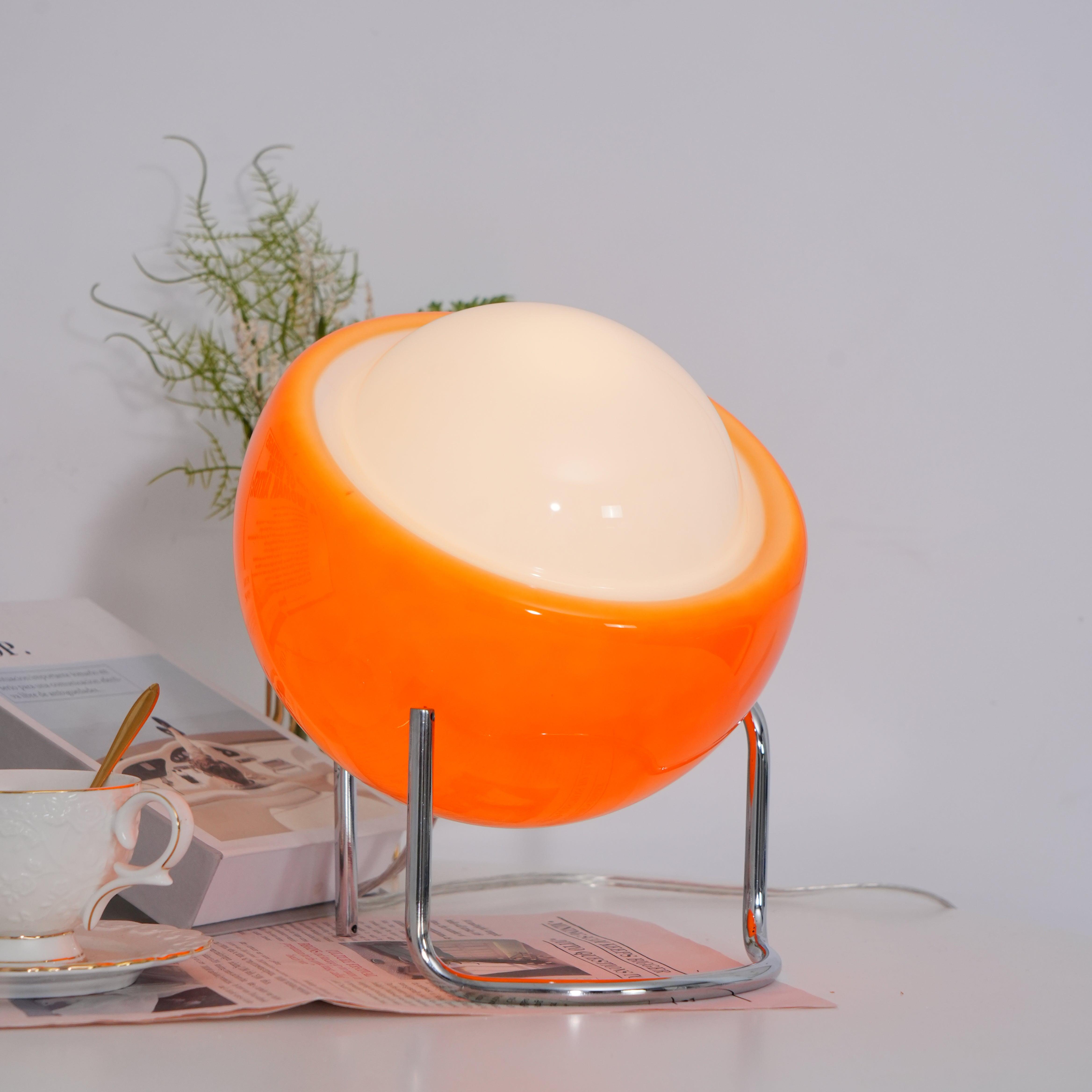 Lampe de table en métal et verre de style architectural Bauhaus