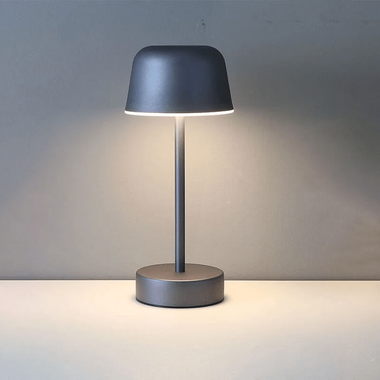 Lampe de table colorée moderne au style minimaliste