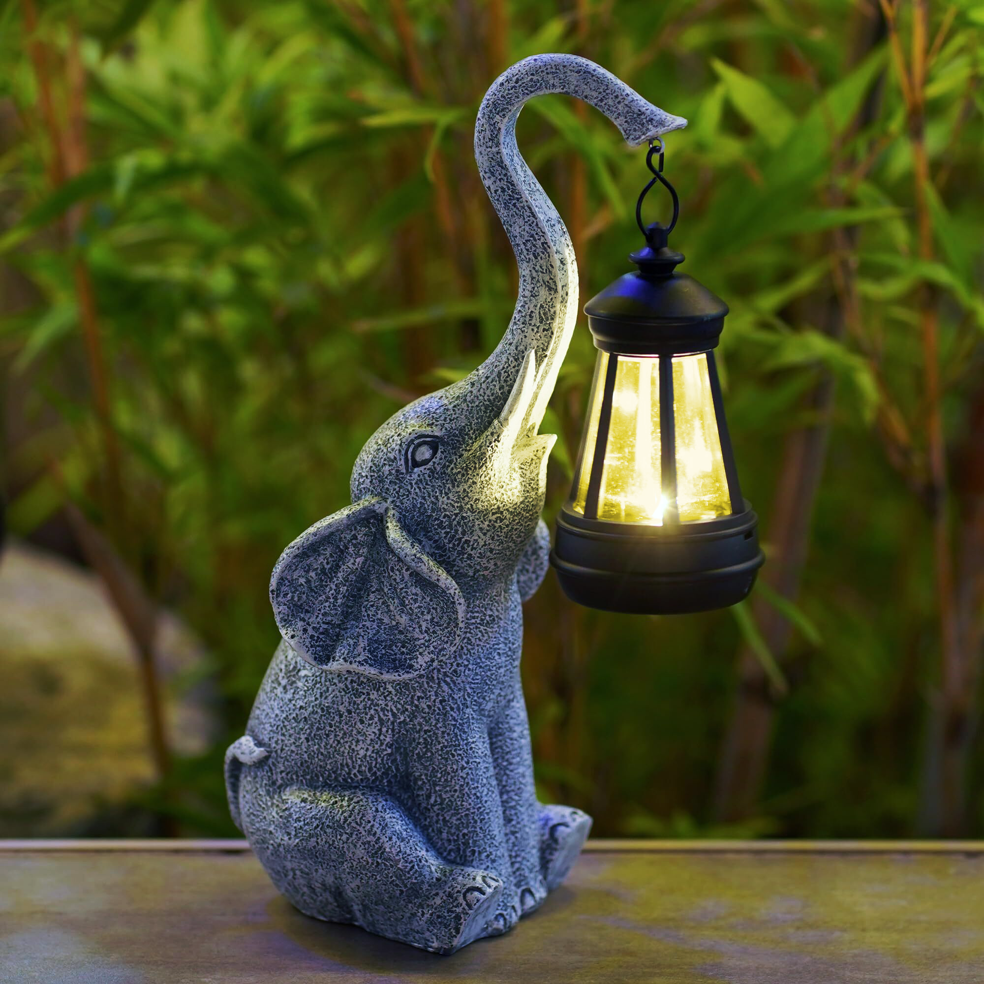 Lampe solaire de jardin en forme d'éléphant avec lanterne