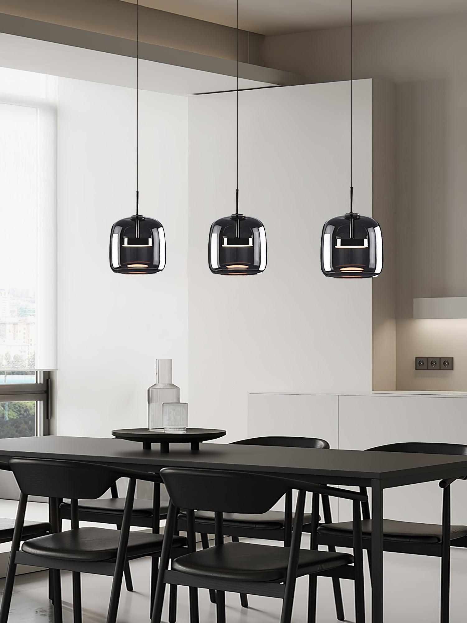 Moderne hanglamp met LED van getint glas