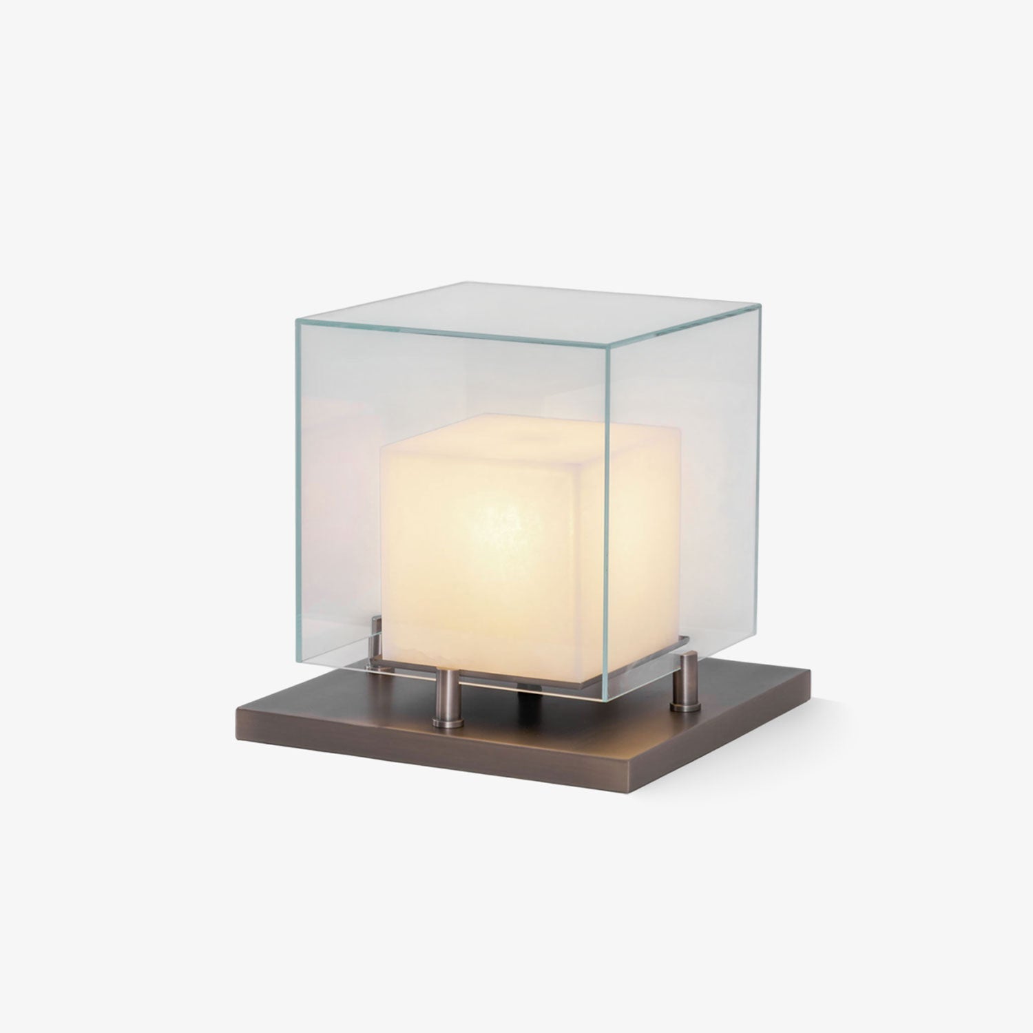 Lampe de table avec cube éclairé dans un cadre carré