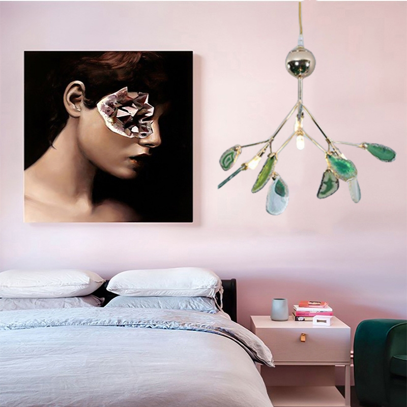 Lustre à bras ramifiés avec éléments colorés