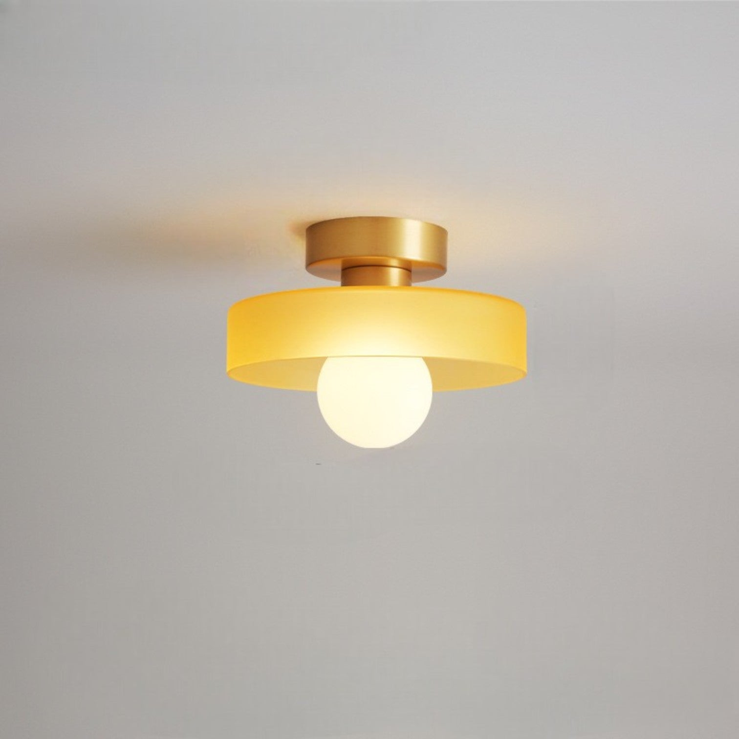 Francuska lampa sufitowa w stylu Bauhaus