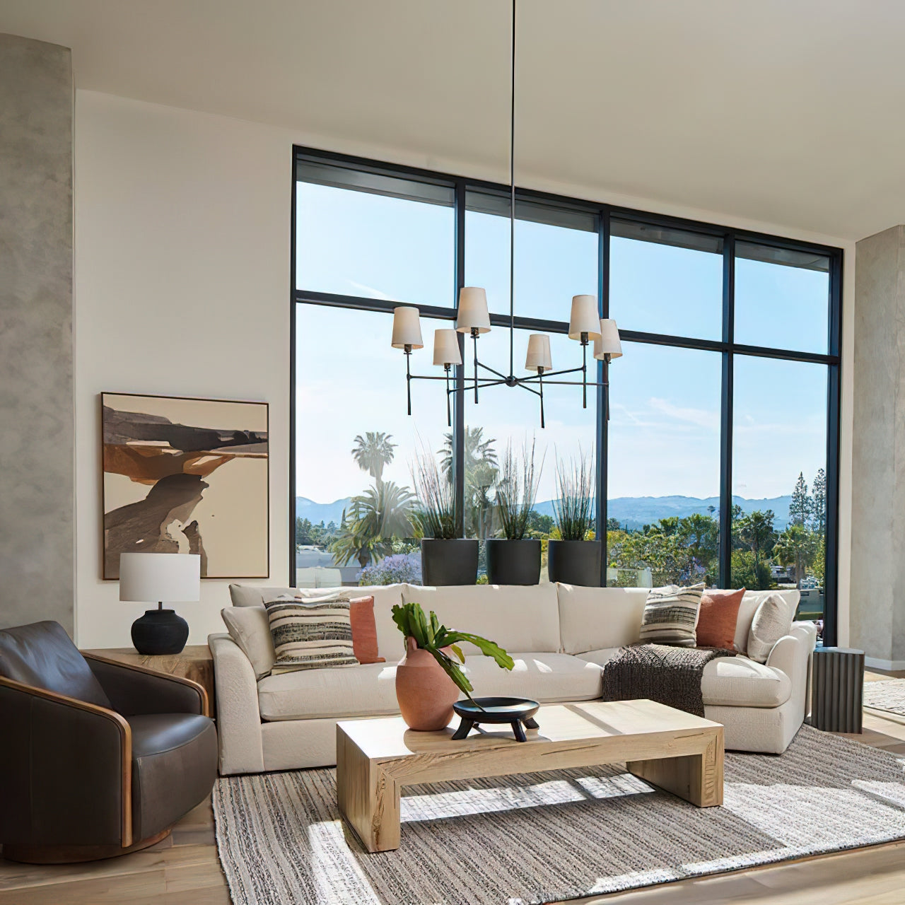 Lustre à bras horizontaux avec abat-jours effilés