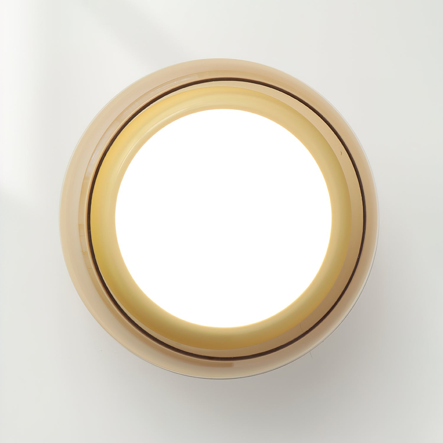 Plafondlamp met ronde glazen kap