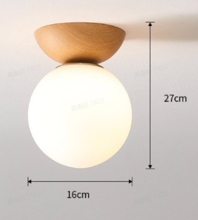 Lampe de plafond en bois et verre en forme de boule