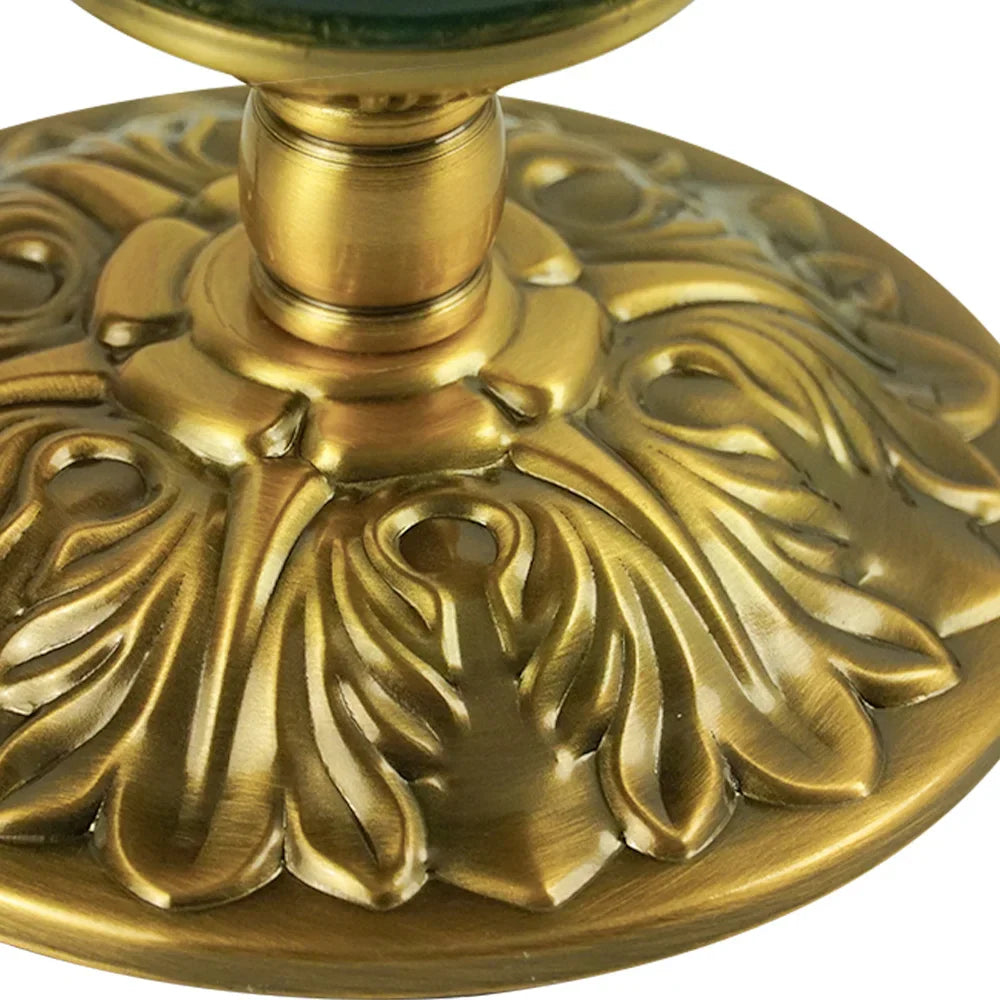 Lampe de table en verre opalin de style ancien avec socle en métal
