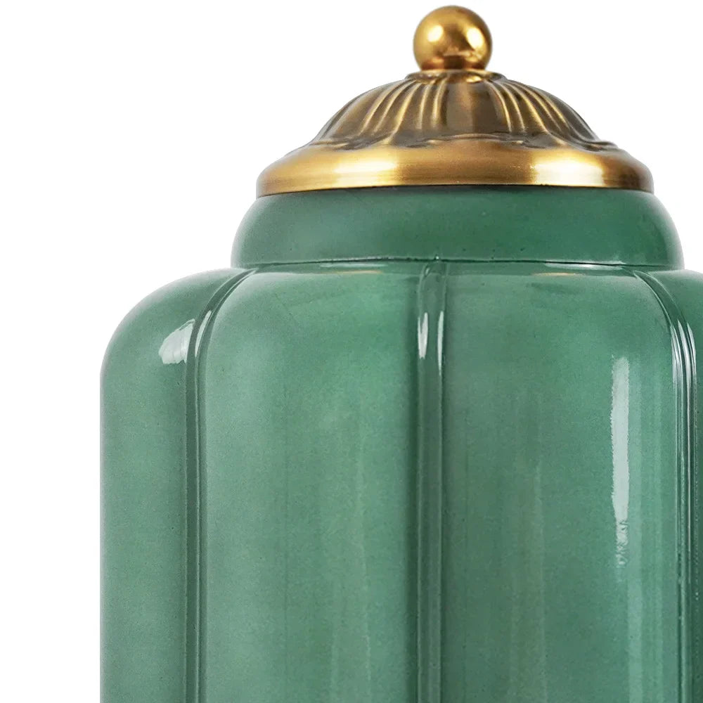 Lampe de table en verre opalin de style ancien avec socle en métal