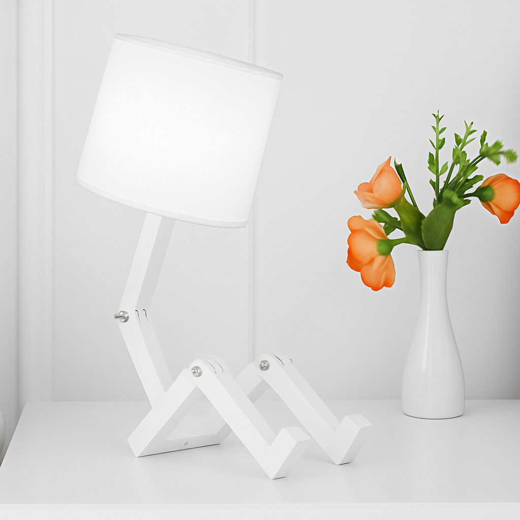 Lampa stołowa z drewnianą ramą i ruchomymi przegubami