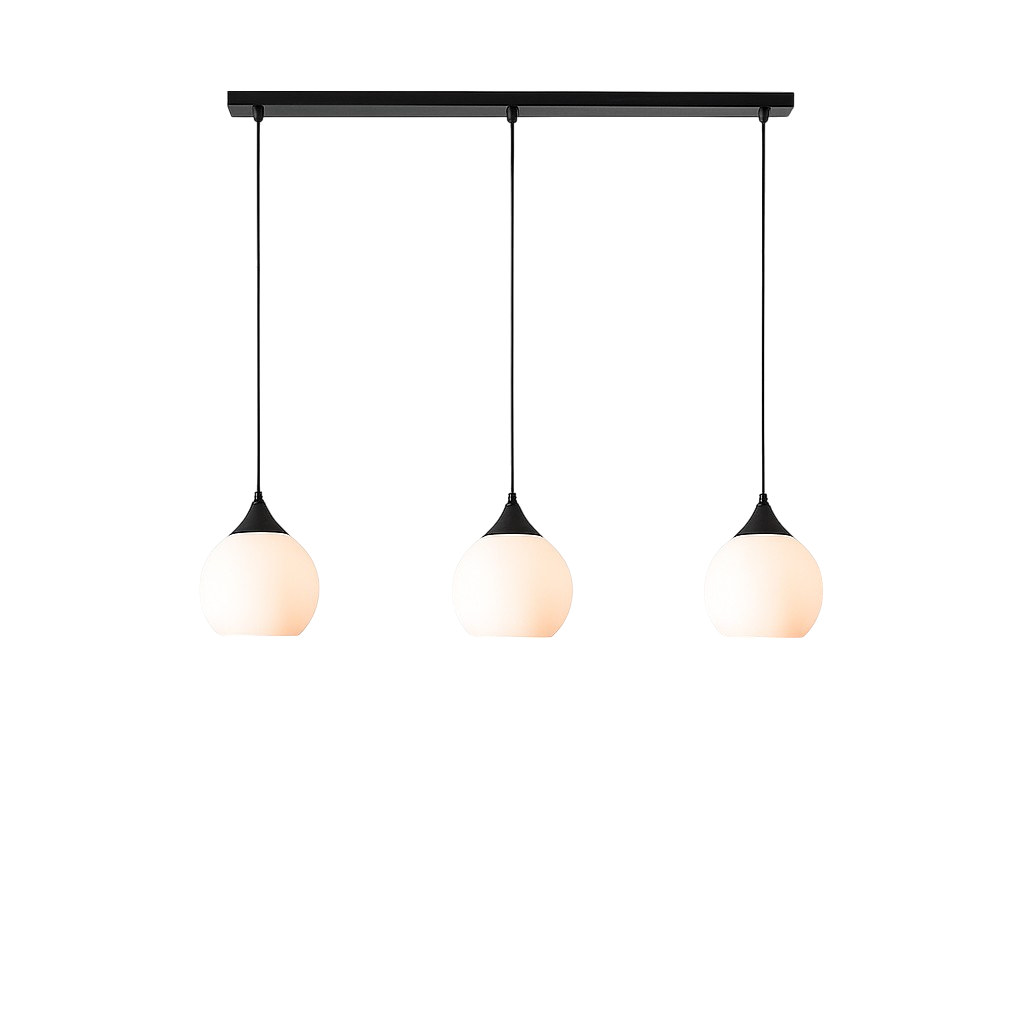 Moderne hanglamp boven eettafel met 3 lampenkappen