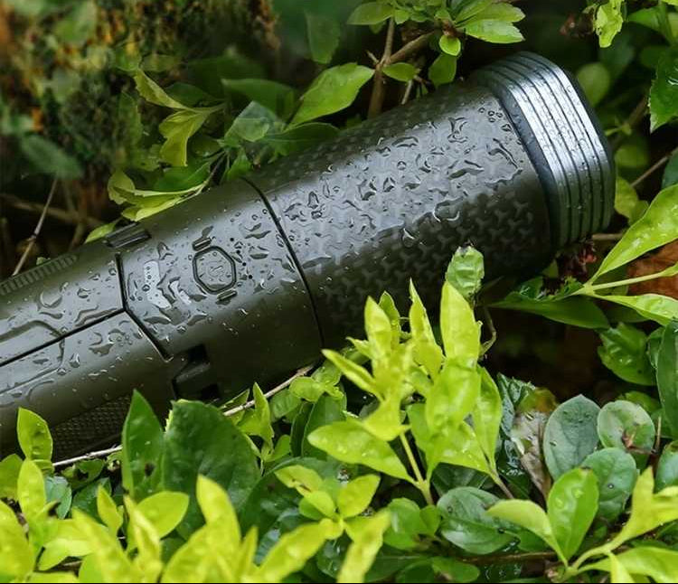 Lampe LED pliante pour camping et plein air