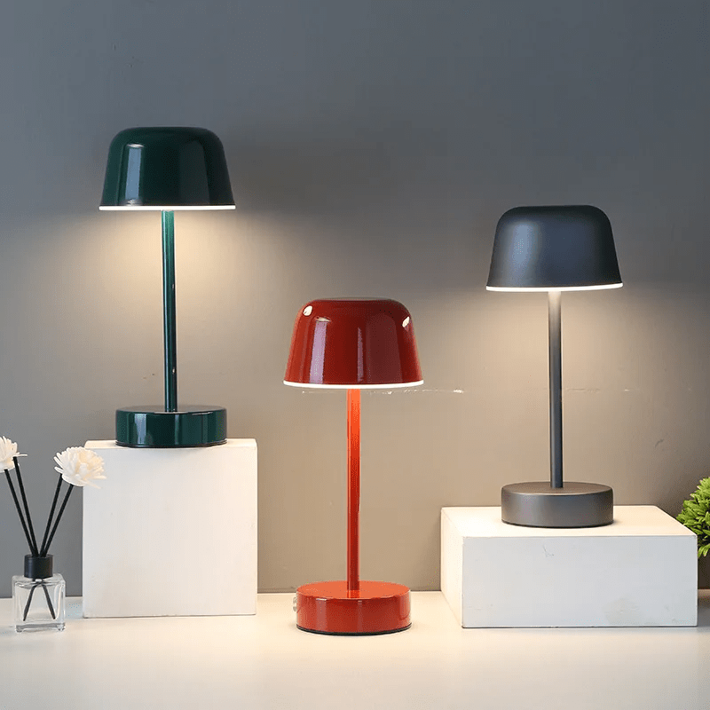 Lampe de table colorée moderne au style minimaliste